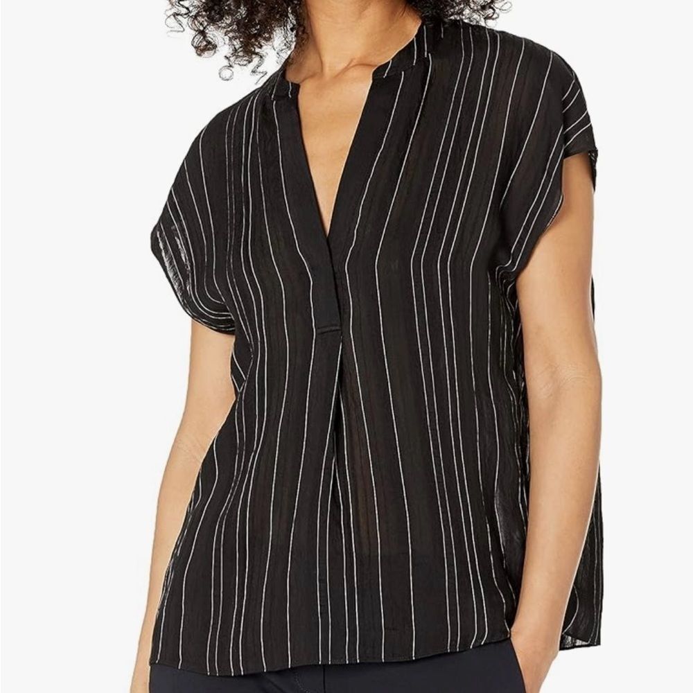 VINCE BLACK SLEEVELESS SHEER TOP